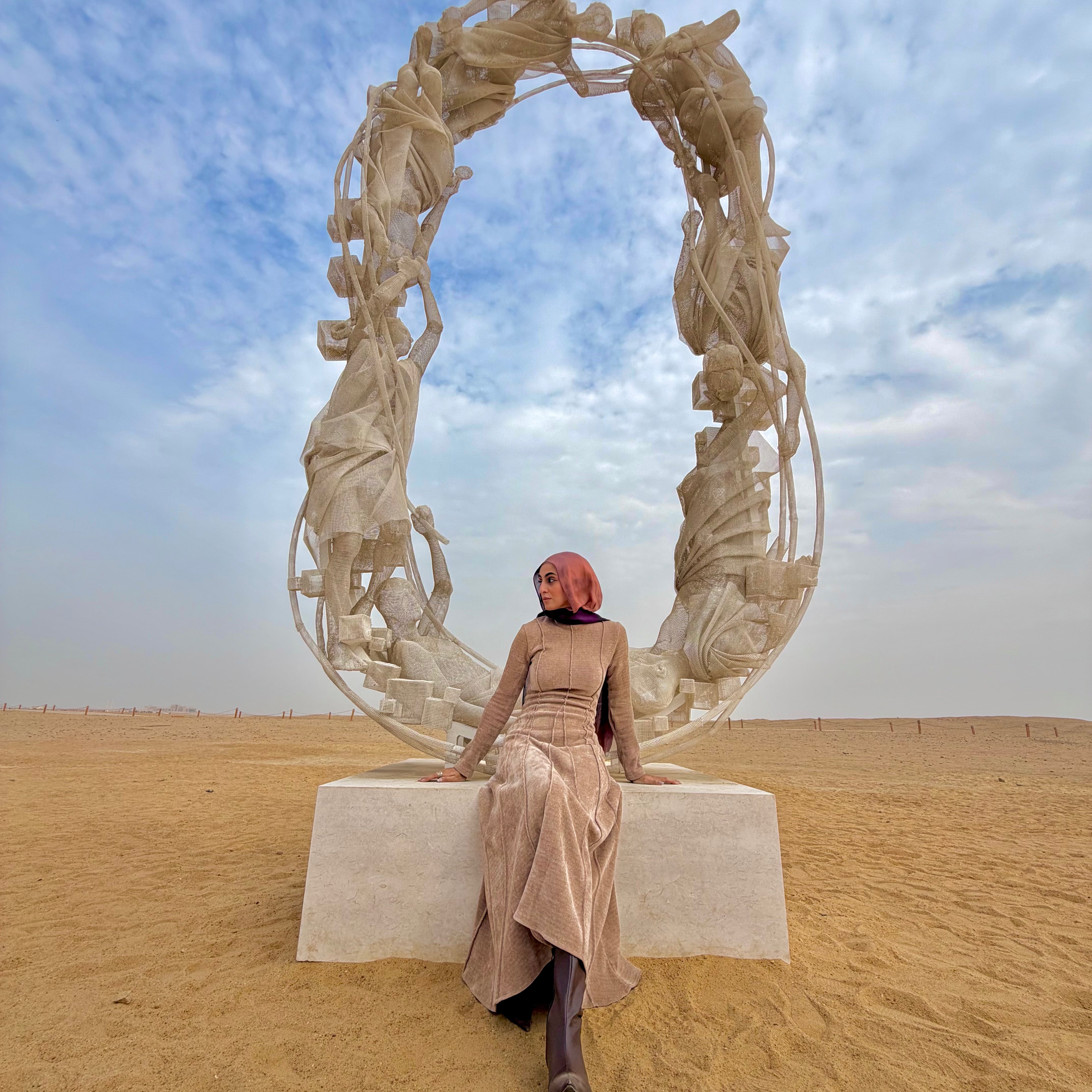 Lian – Beige Edition