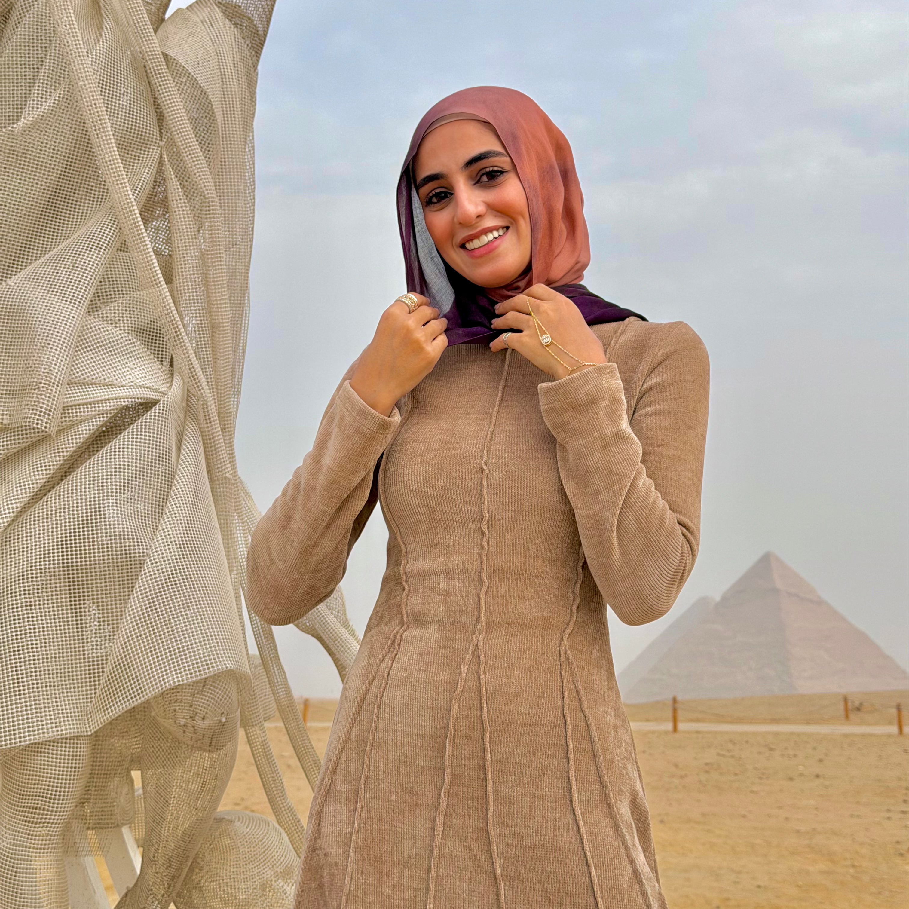 Lian – Beige Edition